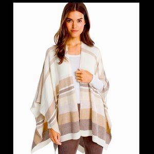 WHITE HOUSE BLACK MARKET WRAP